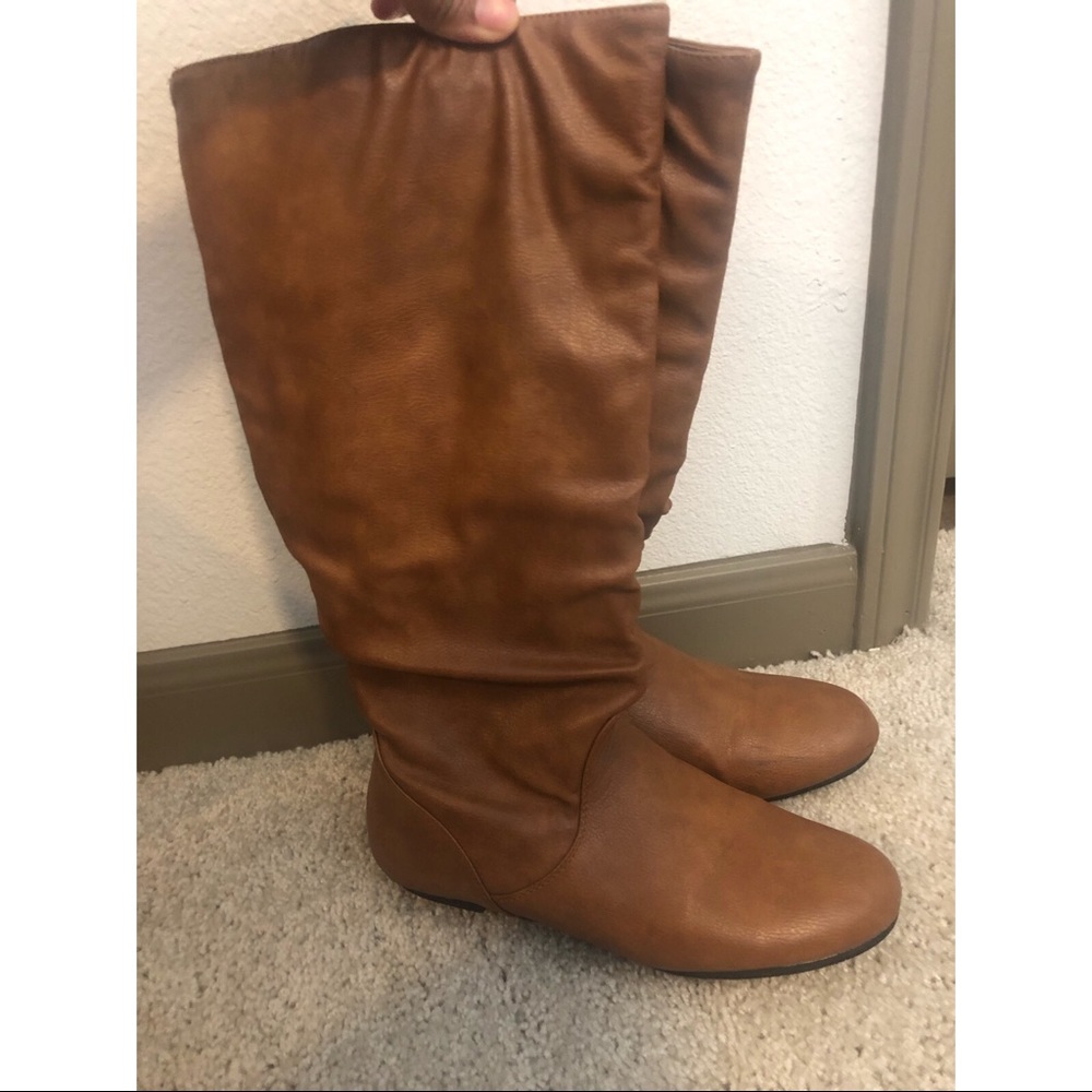 Cognac boots